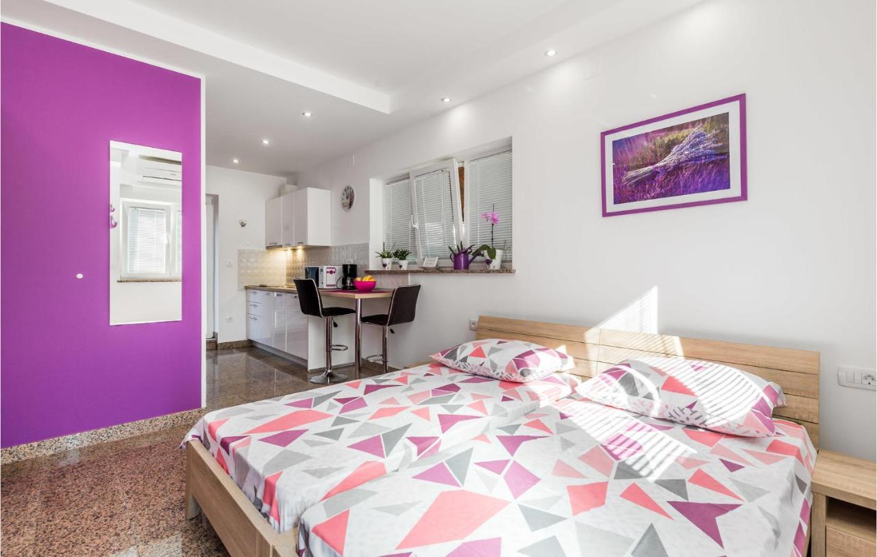 Nice Apartment In Rukavac With Kitchen Esterno foto